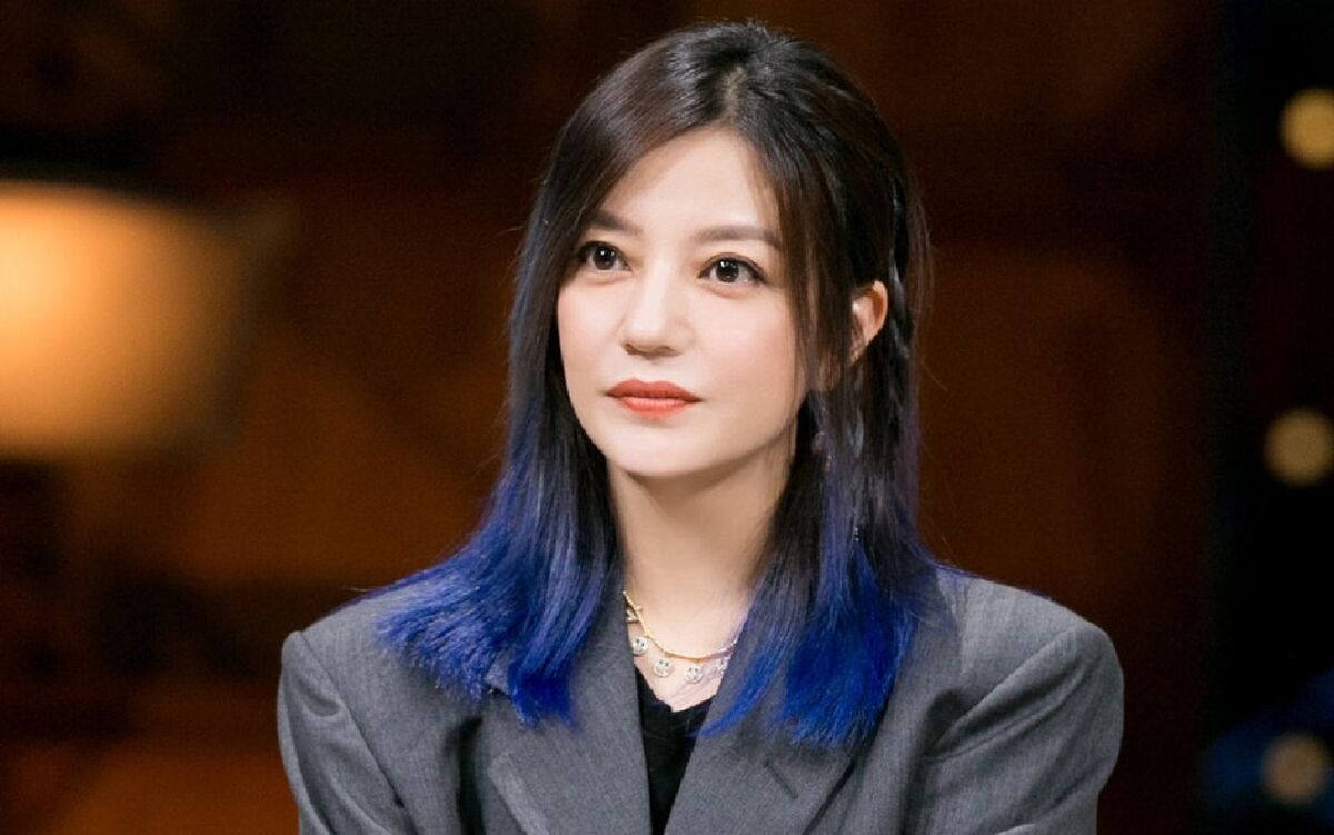 Triệu Vy mất trắng sự nghiệp chỉ sau một đêm