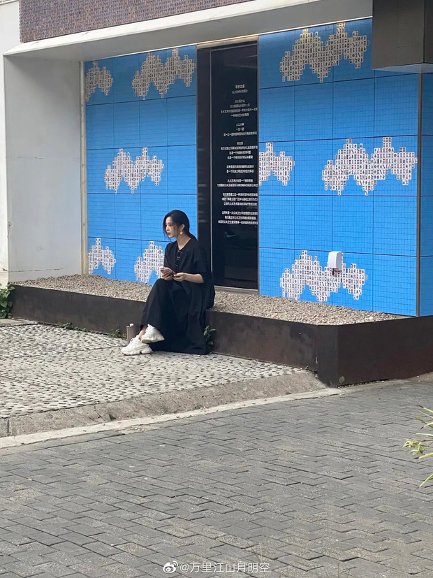 Tin nóng Cbiz ngày 2/9: Nhiệt Ba 'hóa điên', Nhất Bác được minh oan, Tiêu Chiến đối đầu, Triệu Vy, Phạm Băng Băng gây sốt - Ảnh 7 Tin nóng Cbiz ngày 2/9: Nhiệt Ba 'hóa điên', Nhất Bác được minh oan, Tiêu Chiến đối đầu, Triệu Vy, Phạm Băng Băng gây sốt - Ảnh 7