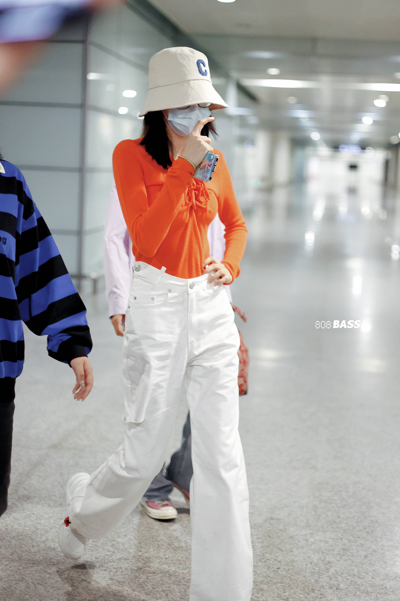 Ảnh căng đét khoe vòng eo A4 của Địch Lệ Nhiệt Ba, không hổ danh 'nữ hoàng nhan sắc' đỉnh nhất Cbiz - Ảnh 8