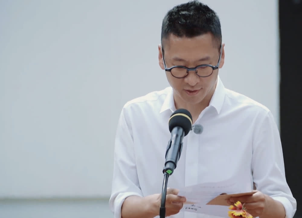 Tin nóng Cbiz ngày 7/9: Tiêu Chiến bão Weibo, Trịnh Sảng làm loạn, Dương Mịch nhập viện, khui hẹn hò, Cbiz có người mất - Ảnh 5