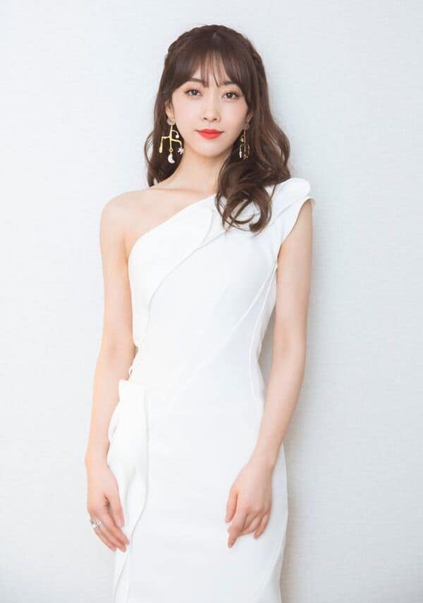 Tuyên Lộ nền nã vô cùng