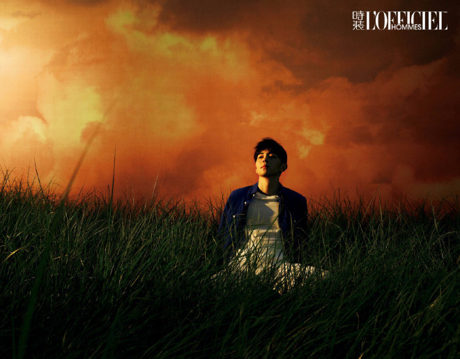 Đặng Luân trở thành một chàng trai dân quốc đầy lạnh lùng, lãng du. Gương mặt góc cạnh làm cho bao chị em say đắm