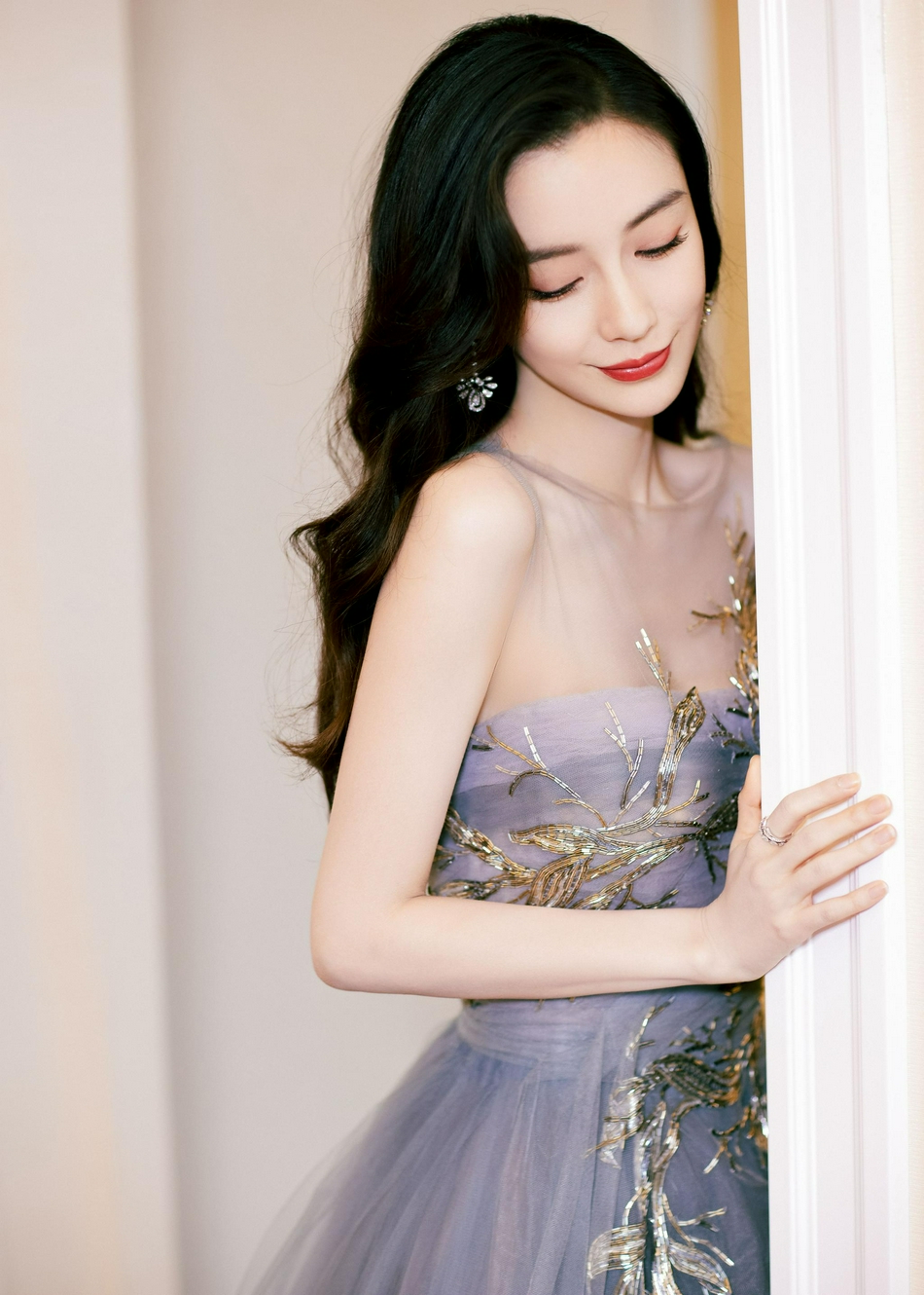 Angela Baby khoe đẳng cấp nhan sắc tại sự kiện, nâng váy thôi cũng kinh diễm đến nghẹt thở 6 Angela Baby khoe đẳng cấp nhan sắc tại sự kiện, nâng váy thôi cũng kinh diễm đến nghẹt thở 6