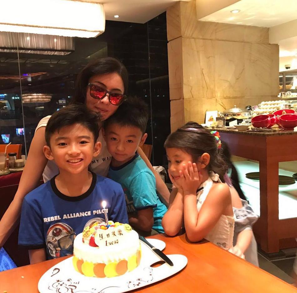 Tin nóng Cbiz ngày 11/9: Đỉnh lưu ung thư, Lệ Dĩnh gây bão, Nhiệt Ba bị 'bóc', Nhất Bác cắm sừng, ảnh hậu trầm cảm - Ảnh 5 Tin nóng Cbiz ngày 11/9: Đỉnh lưu ung thư, Lệ Dĩnh gây bão, Nhiệt Ba bị 'bóc', Nhất Bác cắm sừng, ảnh hậu trầm cảm - Ảnh 5