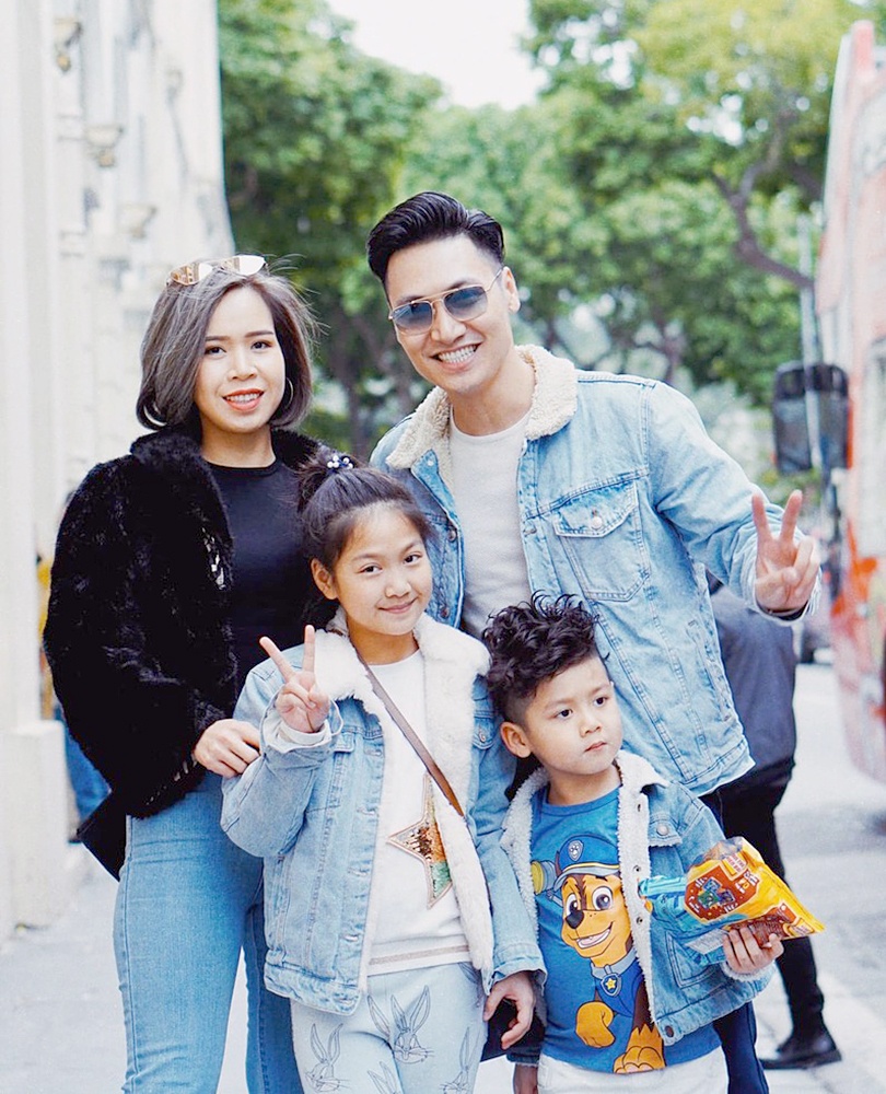 Có đủ 'nếp - tẻ', tổ ấm của gia đình Mạnh Trường luôn tràn ngập trong hạnh phúc