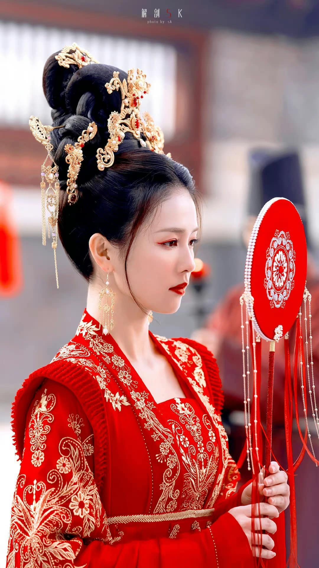 Loạt ảnh chứng minh Bạch Lộc là 'thánh nữ' hồng y thế hệ mới - Ảnh 1 Loạt ảnh chứng minh Bạch Lộc là 'thánh nữ' hồng y thế hệ mới - Ảnh 1