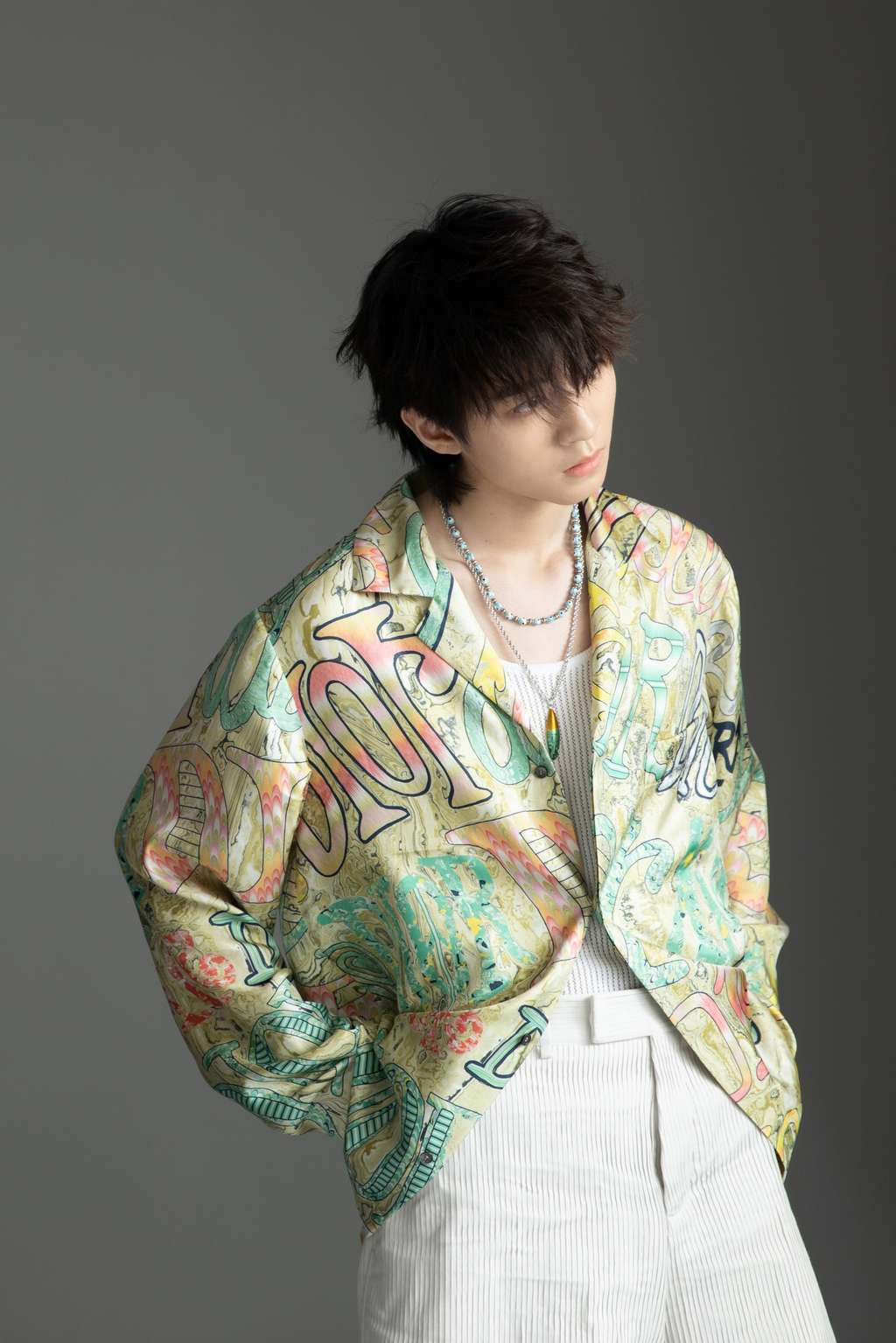 Dù mới chỉ là ngôi sao GenZ, nhưng không ít fan hâm mộ đã 'xếp hàng' chờ ngày Vương Tuấn Khải thành danh để cùng cậu bạn này... về chung một nhà