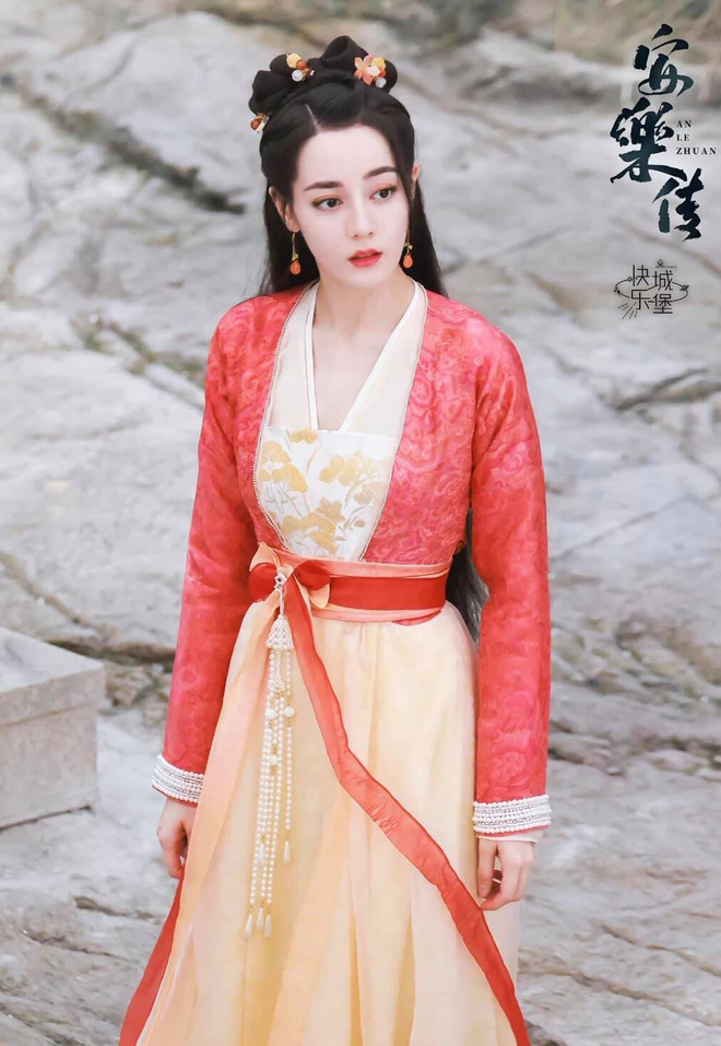 Tạo hình trước đó của Địch Lệ Nhiệt Ba trong An Lạc Truyện Tạo hình trước đó của Địch Lệ Nhiệt Ba trong An Lạc Truyện
