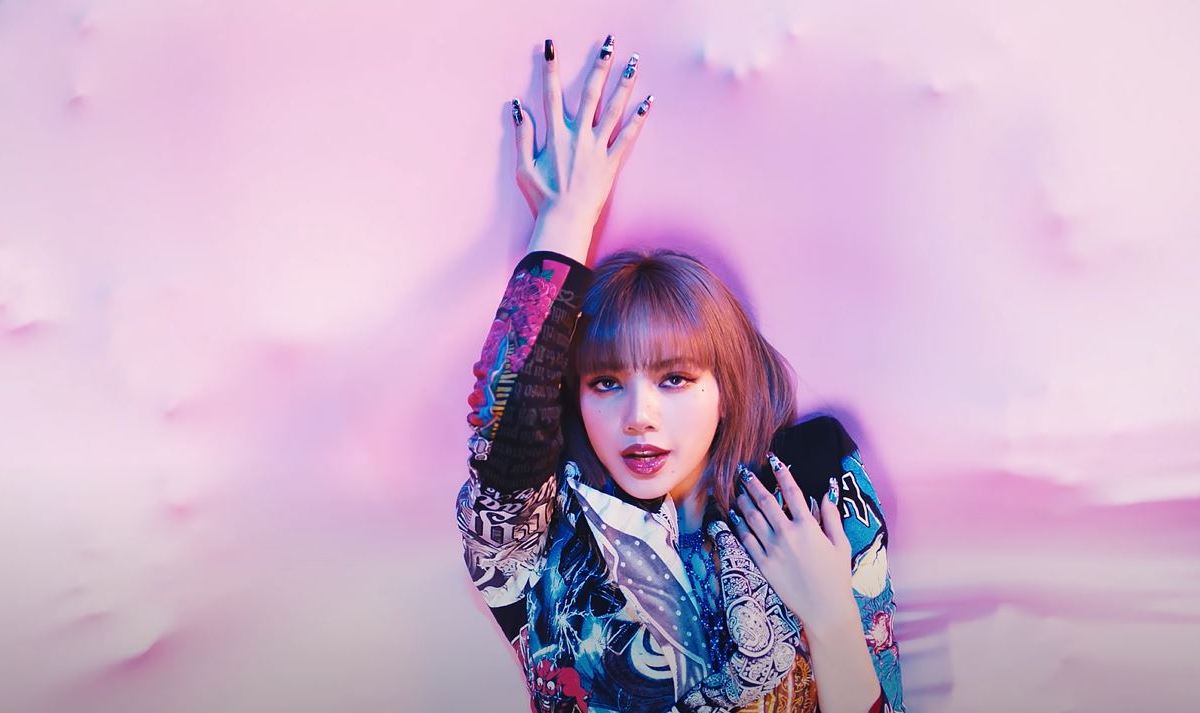 BXH 30 ngôi sao Kpop HOT nhất tháng 9: BLACKPINK - BTS 'cọ nhau' mẻ trán, Lisa lập cú hattrick 4 BXH 30 ngôi sao Kpop HOT nhất tháng 9: BLACKPINK - BTS 'cọ nhau' mẻ trán, Lisa lập cú hattrick 4