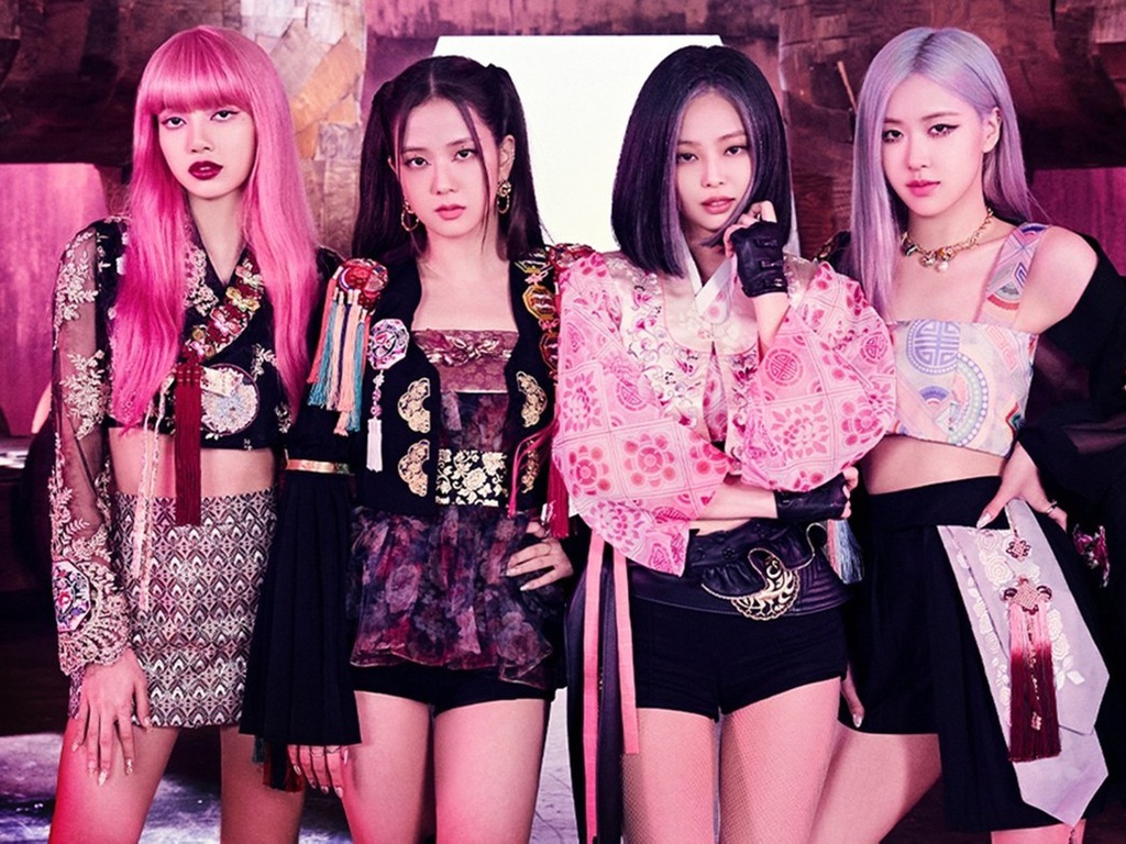 BXH 30 ngôi sao Kpop HOT nhất tháng 9: BLACKPINK - BTS 'cọ nhau' mẻ trán, Lisa lập cú hattrick 3 BXH 30 ngôi sao Kpop HOT nhất tháng 9: BLACKPINK - BTS 'cọ nhau' mẻ trán, Lisa lập cú hattrick 3