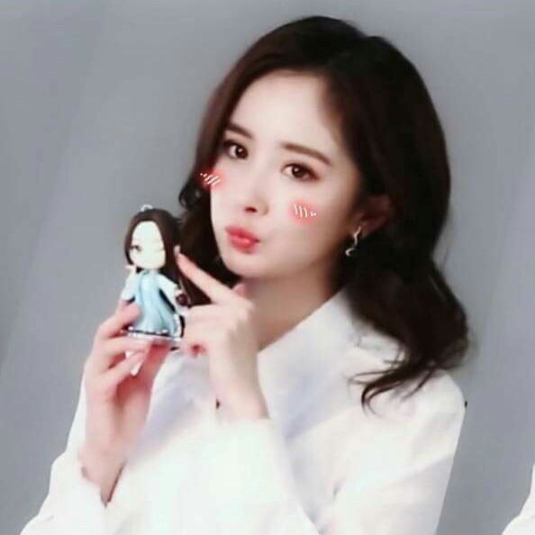 Dương Mịch ngọt ngào như cục kẹo bông