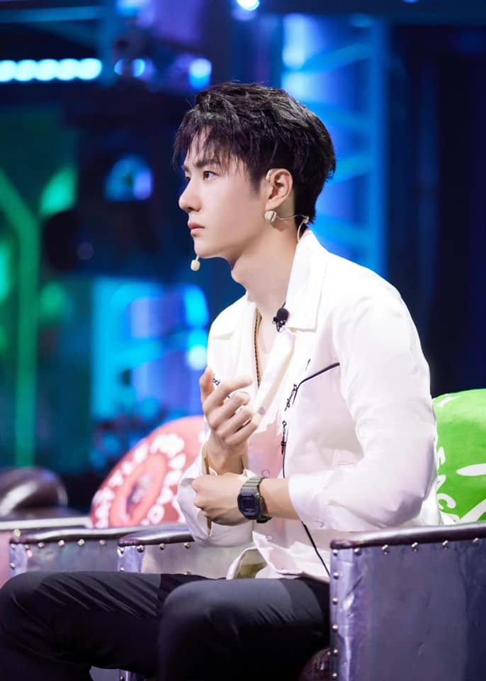 Mới được ít hôm, Châu Tấn đã 'cắm sừng' Tiêu Chiến để nên duyên với 'trai trẻ' Vương Nhất Bác? - Ảnh 3 Mới được ít hôm, Châu Tấn đã 'cắm sừng' Tiêu Chiến để nên duyên với 'trai trẻ' Vương Nhất Bác? - Ảnh 3