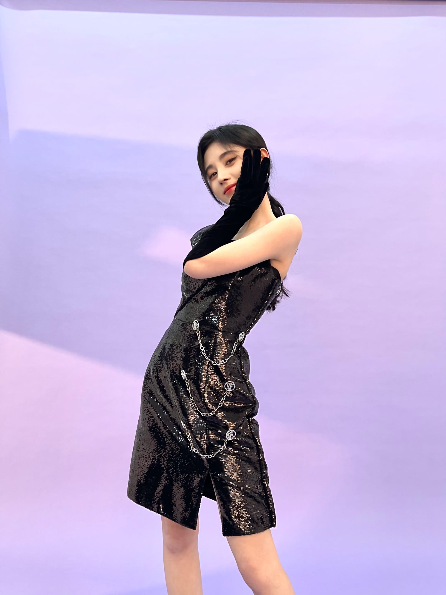 Sao Cbiz hôm nay làm gì (23/9): 9 idol tổ chức sinh nhật, Nhất Bác rời Thượng Hải, Tiêu Chiến tất bật, Tịnh Y quảng cáo? - Ảnh 4