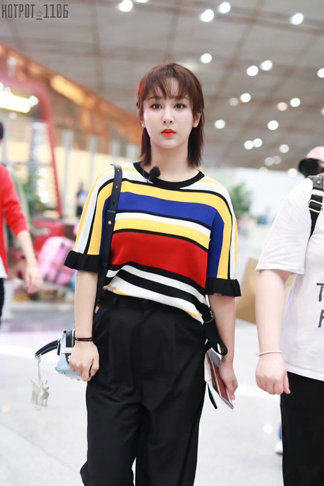 Nói về khoản 'mặc xấu' hiếm ai qua mặt được Dương Tử, chị có thù với stylist hay gì? - Ảnh 5 Nói về khoản 'mặc xấu' hiếm ai qua mặt được Dương Tử, chị có thù với stylist hay gì? - Ảnh 5