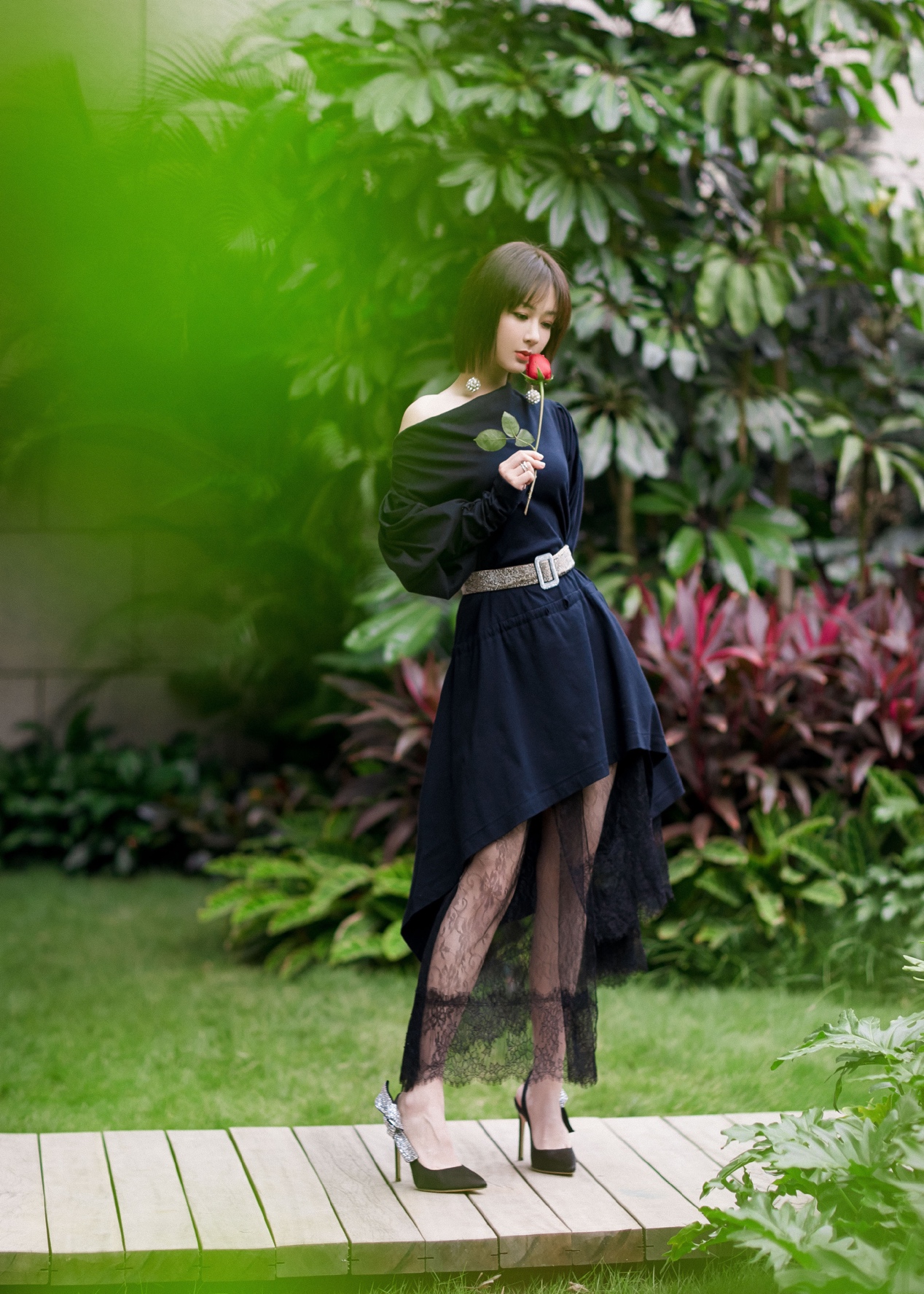 Nói về khoản 'mặc xấu' hiếm ai qua mặt được Dương Tử, chị có thù với stylist hay gì? 8 Nói về khoản 'mặc xấu' hiếm ai qua mặt được Dương Tử, chị có thù với stylist hay gì? 8