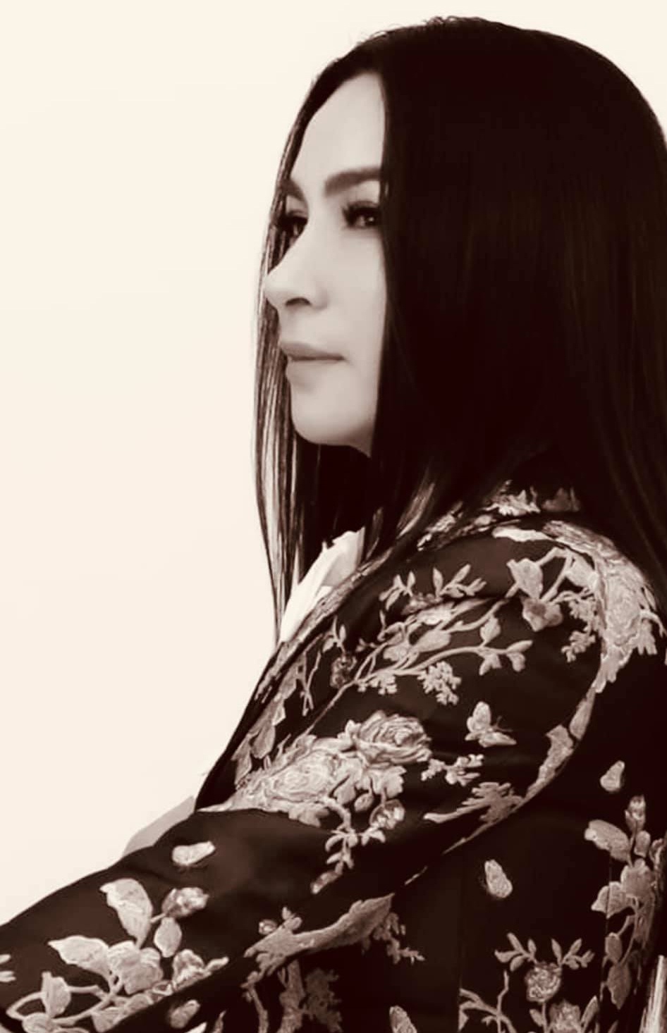 Phi Nhung ra đi trong sự bàng hoàng, đau xót của khán giả