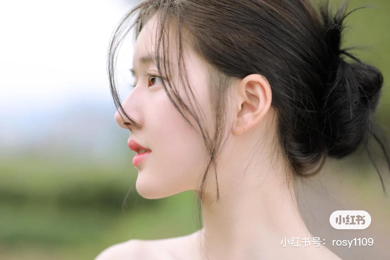 Bạch Lộc lập kỷ lục chưa từng có của Cbiz khi dám đăng loạt ảnh này, Cnet réo tên Triệu Lộ Tư 'không có cửa' - Ảnh 1