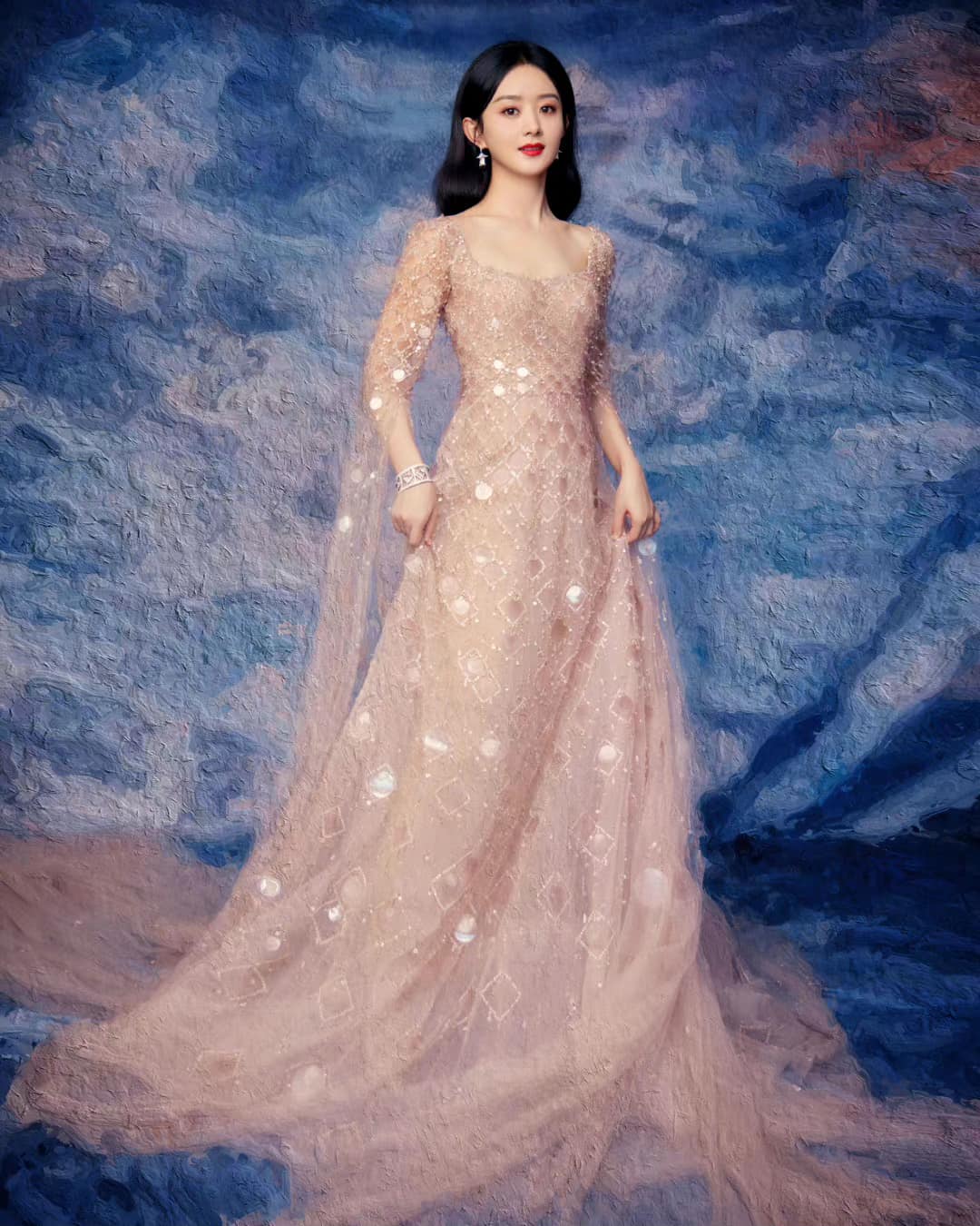 Tạo hình kinh diễm của Triệu Lệ Dĩnh trong đêm hội Trung thu vừa qua