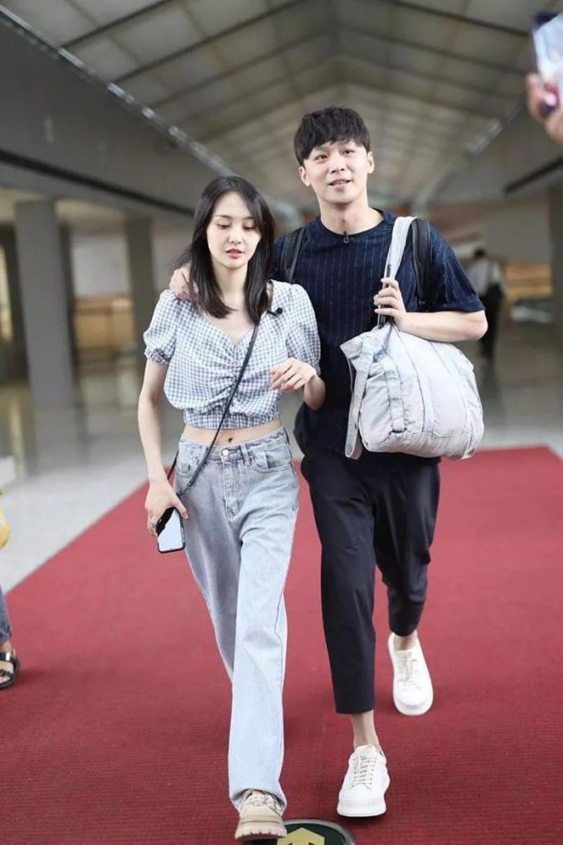 Cnet ngán ngẩm vì ồn ào của Trịnh Sảng - Trương Hằng