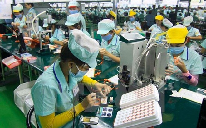 Hà Nội đang nỗ lực khôi phục các hoạt động sản xuất kinh doanh để phấn đấu đạt mức tăng trưởng cao nhất có thể trong quý IV-2021 Hà Nội đang nỗ lực khôi phục các hoạt động sản xuất kinh doanh để phấn đấu đạt mức tăng trưởng cao nhất có thể trong quý IV-2021