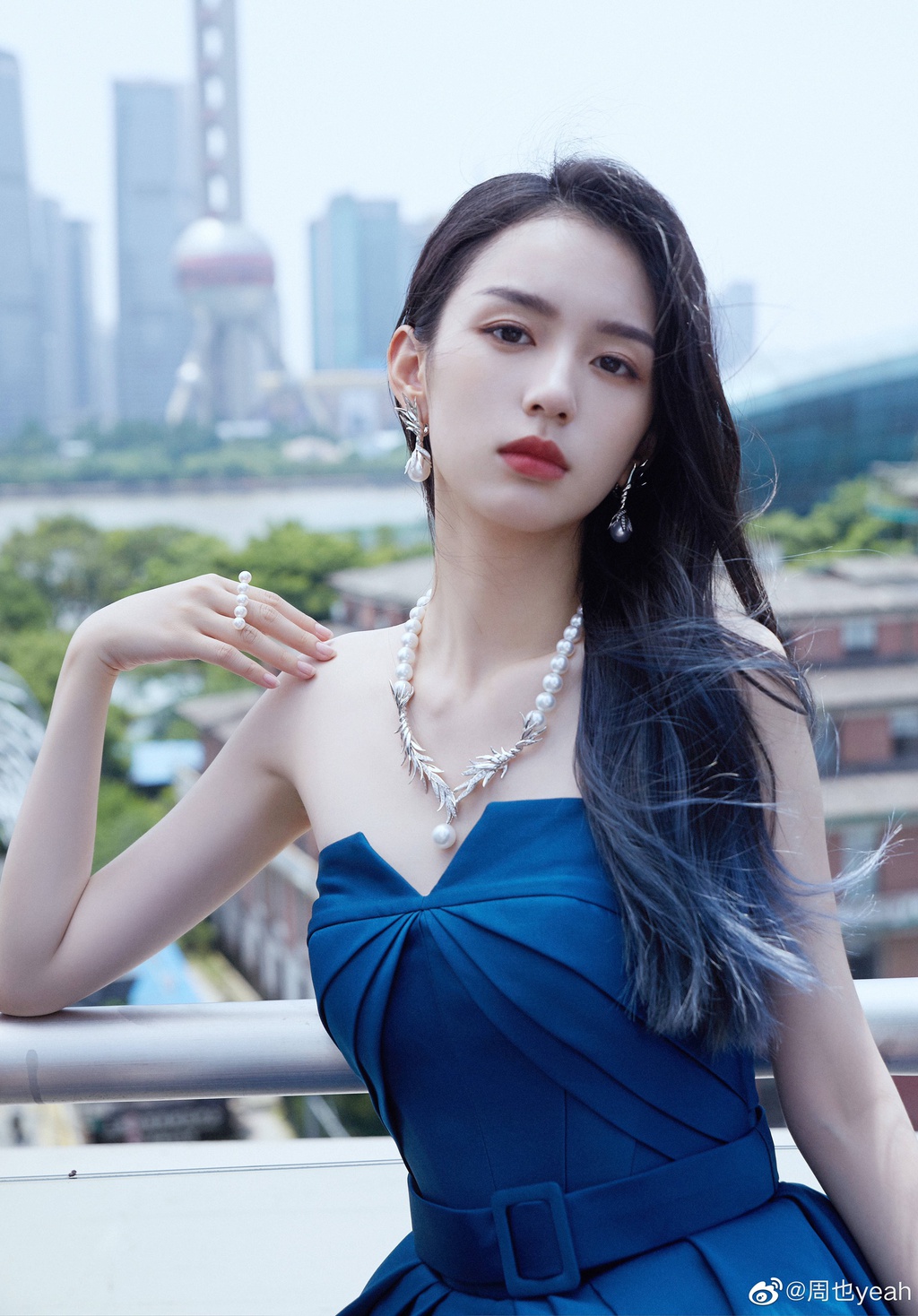 Netizen tìm ra 'thánh địa sống ảo' được Dương Mịch, Lệ Dĩnh, Nghê Ni và hội mỹ nhân Hoa ngữ 'ao ước' thả dáng - Ảnh 3 Netizen tìm ra 'thánh địa sống ảo' được Dương Mịch, Lệ Dĩnh, Nghê Ni và hội mỹ nhân Hoa ngữ 'ao ước' thả dáng - Ảnh 3