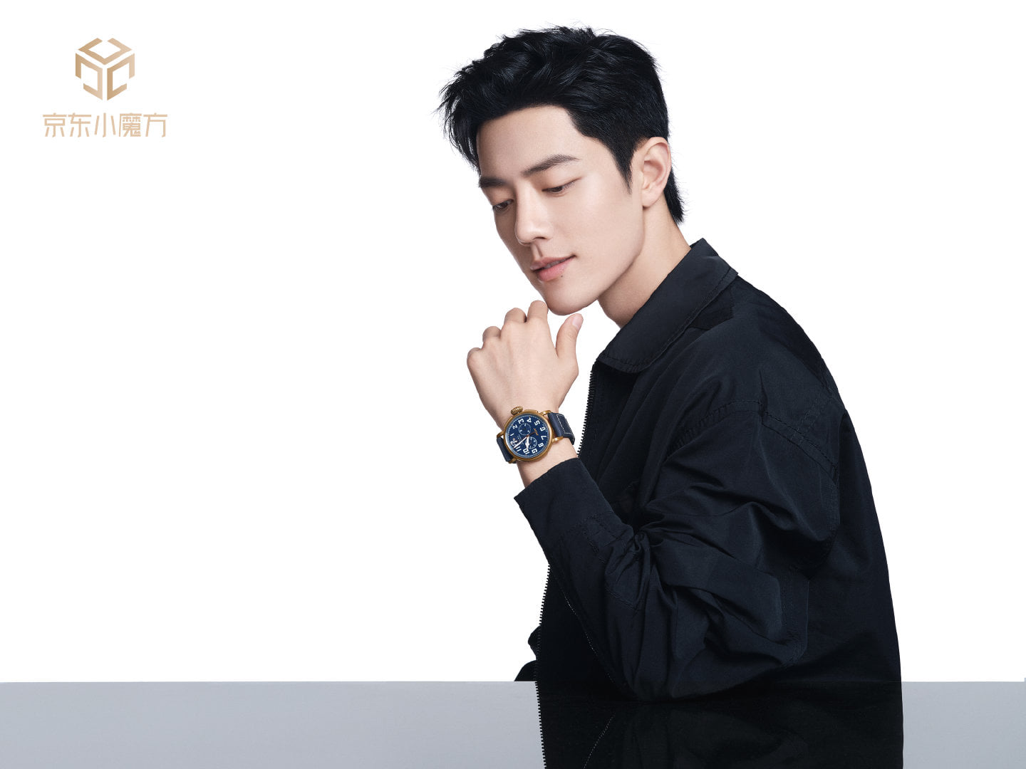 Sao Cbiz hôm nay làm gì ngày 4/10: Tiêu Chiến rục rịch sinh nhật, Siêu Việt 'dằn mặt' antifan, Nhiệt Ba quậy banh nóc - Ảnh 1