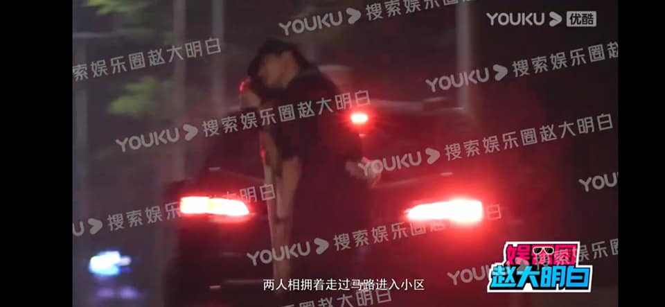 Tin nóng Cbiz ngày 8/10: Nhiệt Ba chăm con, khui 1 cặp hẹn hò, Phạm Băng Băng tái xuất - Ảnh 5