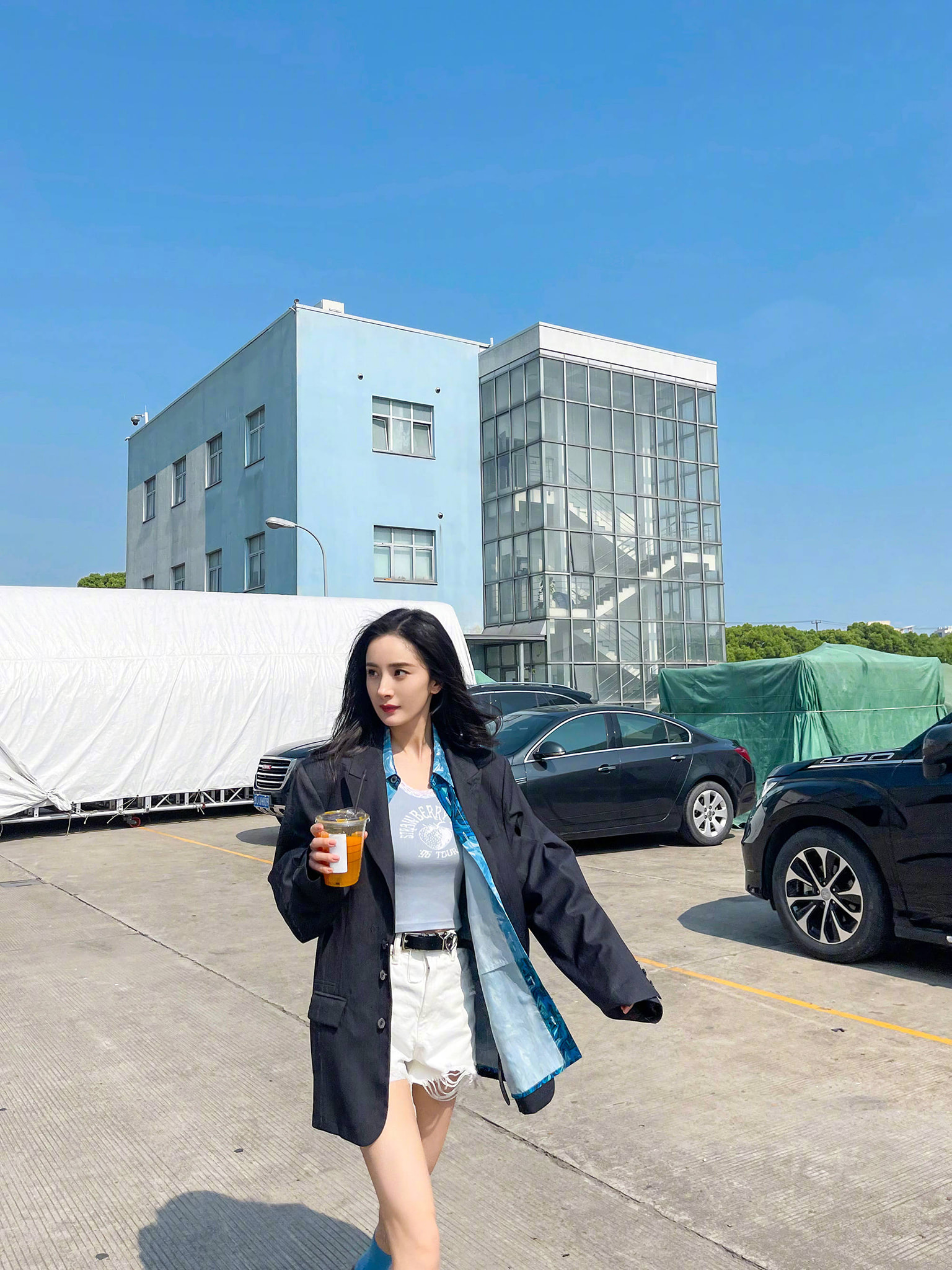 Sao Hoa ngữ sở hữu EQ cao ngất ngưởng, Duơng Mịch - Tiêu Chiến lắm lúc quá 'lươn' - Ảnh 2