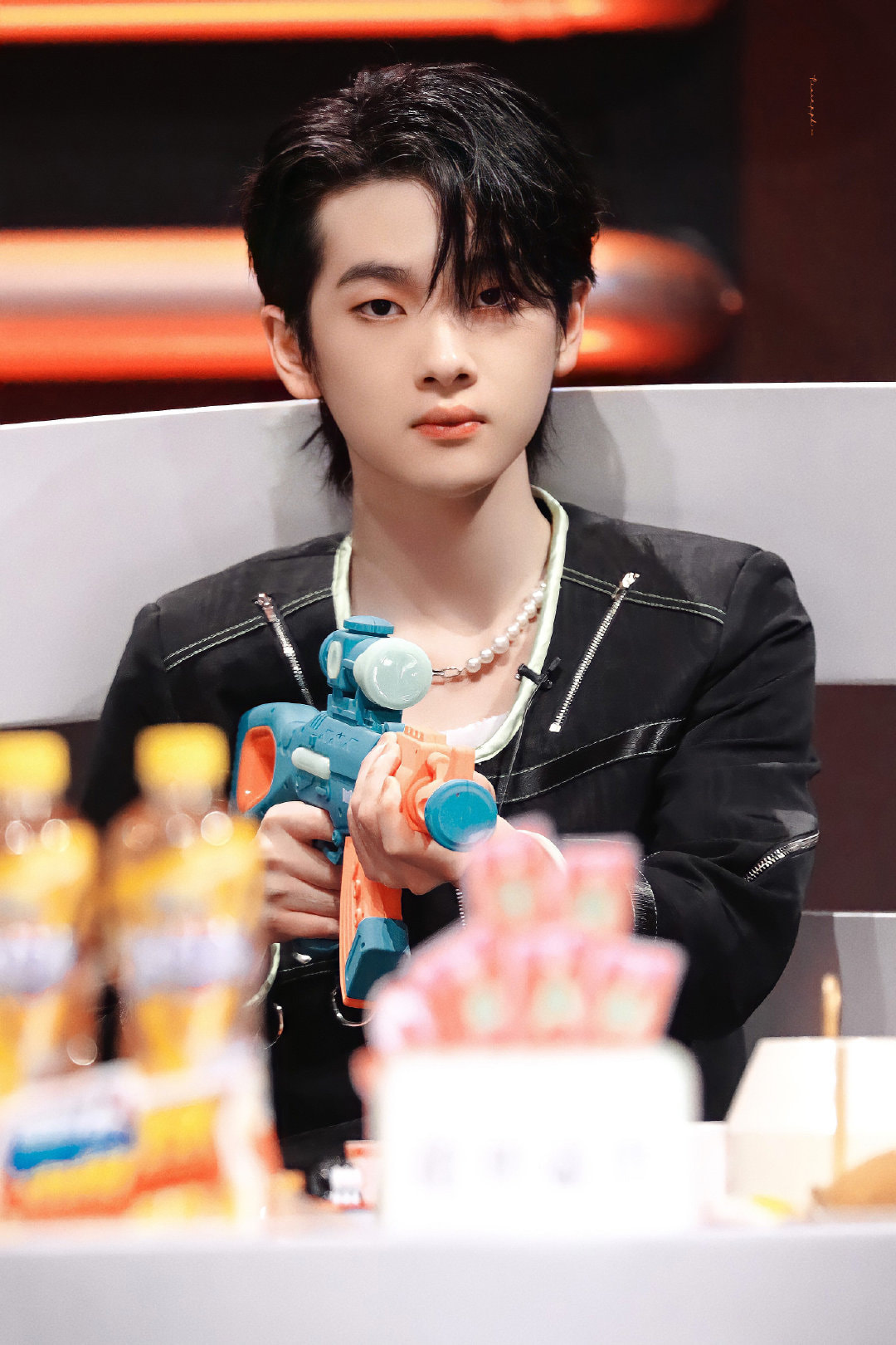 Châu Chấn Nam đang là rapper được yêu thích nhất tại Đại Lục. Tuy chỉ sinh năm 2000 nhưng nam thần họ Châu đã sở hữu cho mình lượng fan hâm mộ đông đảo