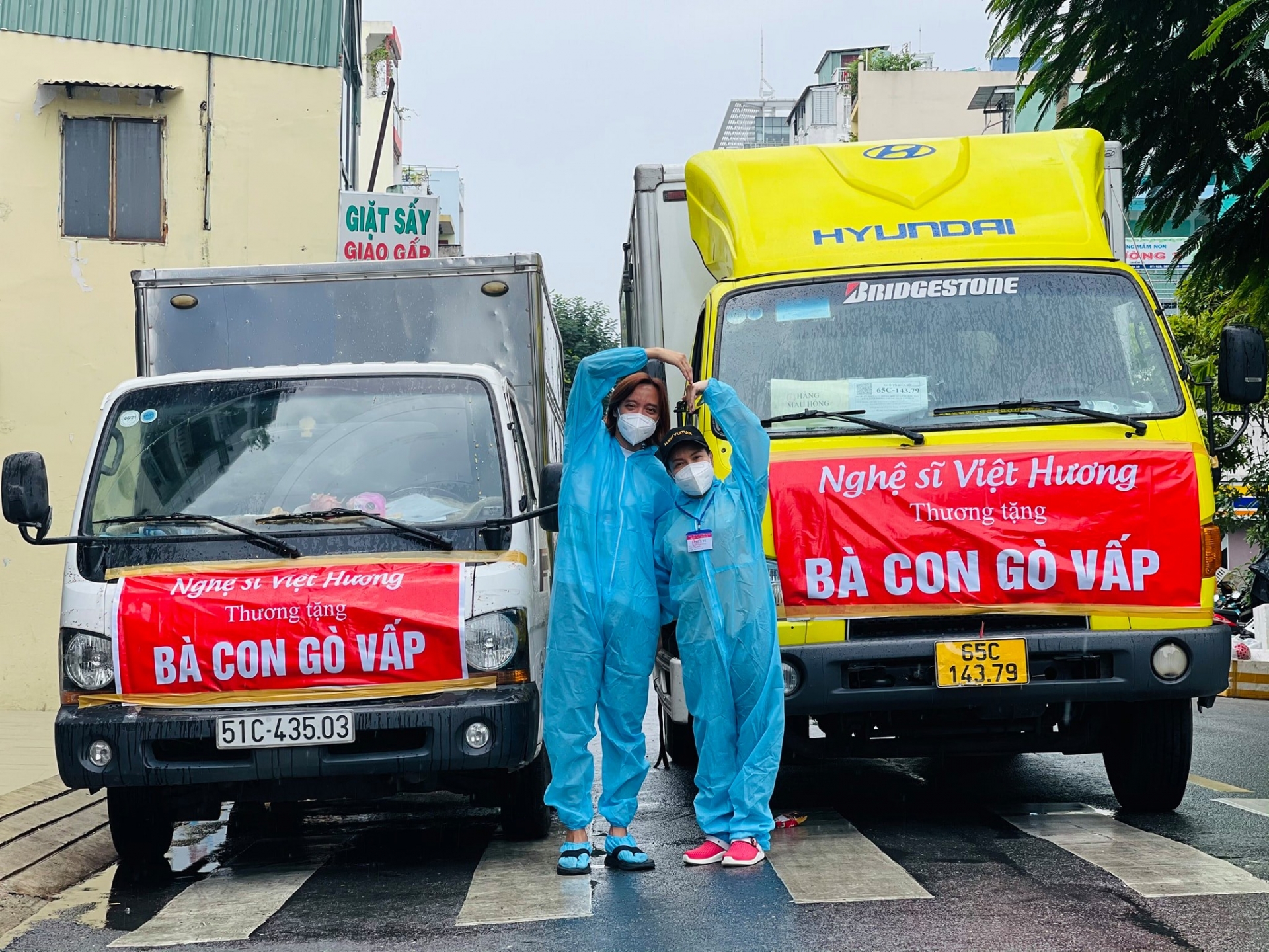 Vừa lo hậu sự cho Phi Nhung, Việt Hương bất ngờ kêu 'đuối', phải nhờ yếu tố tâm linh để cứu nguy 7 Vừa lo hậu sự cho Phi Nhung, Việt Hương bất ngờ kêu 'đuối', phải nhờ yếu tố tâm linh để cứu nguy 7