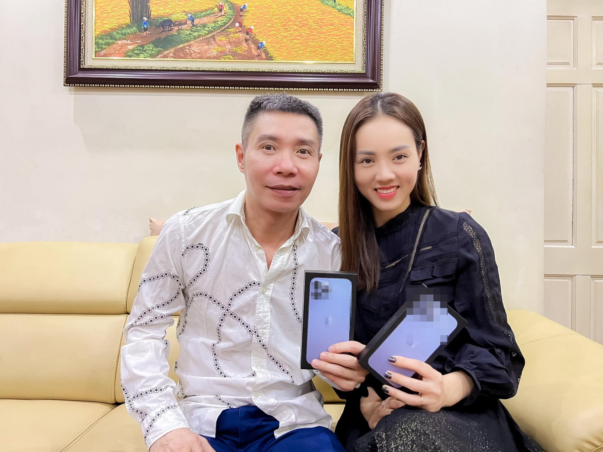 Vừa xuất viện, Công Lý đã vui vẻ làm điều này để 'đền' cho vợ trẻ, nhưng fan vẫn lo sốt vó bởi tình trạng sức khỏe 2 Vừa xuất viện, Công Lý đã vui vẻ làm điều này để 'đền' cho vợ trẻ, nhưng fan vẫn lo sốt vó bởi tình trạng sức khỏe 2