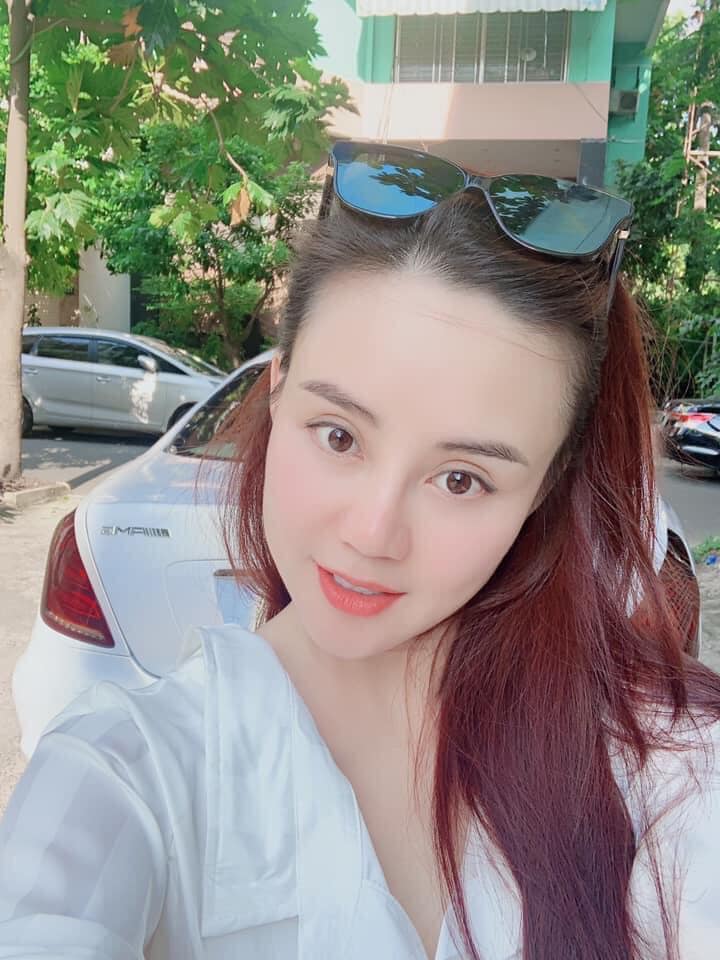 Chỉ 1 tuyên bố của Vy Oanh, dân tình sốc nặng trước sự thật hôn nhân của CEO Đại Nam: Liệu có ấm êm? 3 Chỉ 1 tuyên bố của Vy Oanh, dân tình sốc nặng trước sự thật hôn nhân của CEO Đại Nam: Liệu có ấm êm? 3