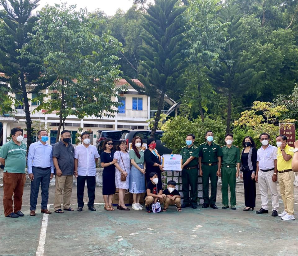 Không nhiều lời, Vy Oanh chính thức dùng pháp luật để 'trị' dứt điểm nữ đại gia 2 Không nhiều lời, Vy Oanh chính thức dùng pháp luật để 'trị' dứt điểm nữ đại gia 2