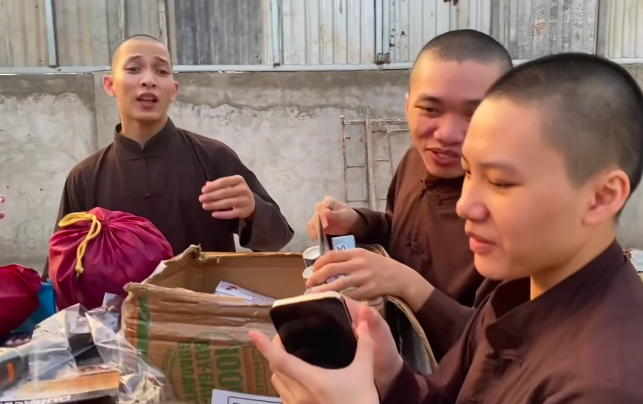 Tịnh Thất Bồng Lai có thể đã vi phạm ít nhất 4 quyền trẻ em Tịnh Thất Bồng Lai có thể đã vi phạm ít nhất 4 quyền trẻ em