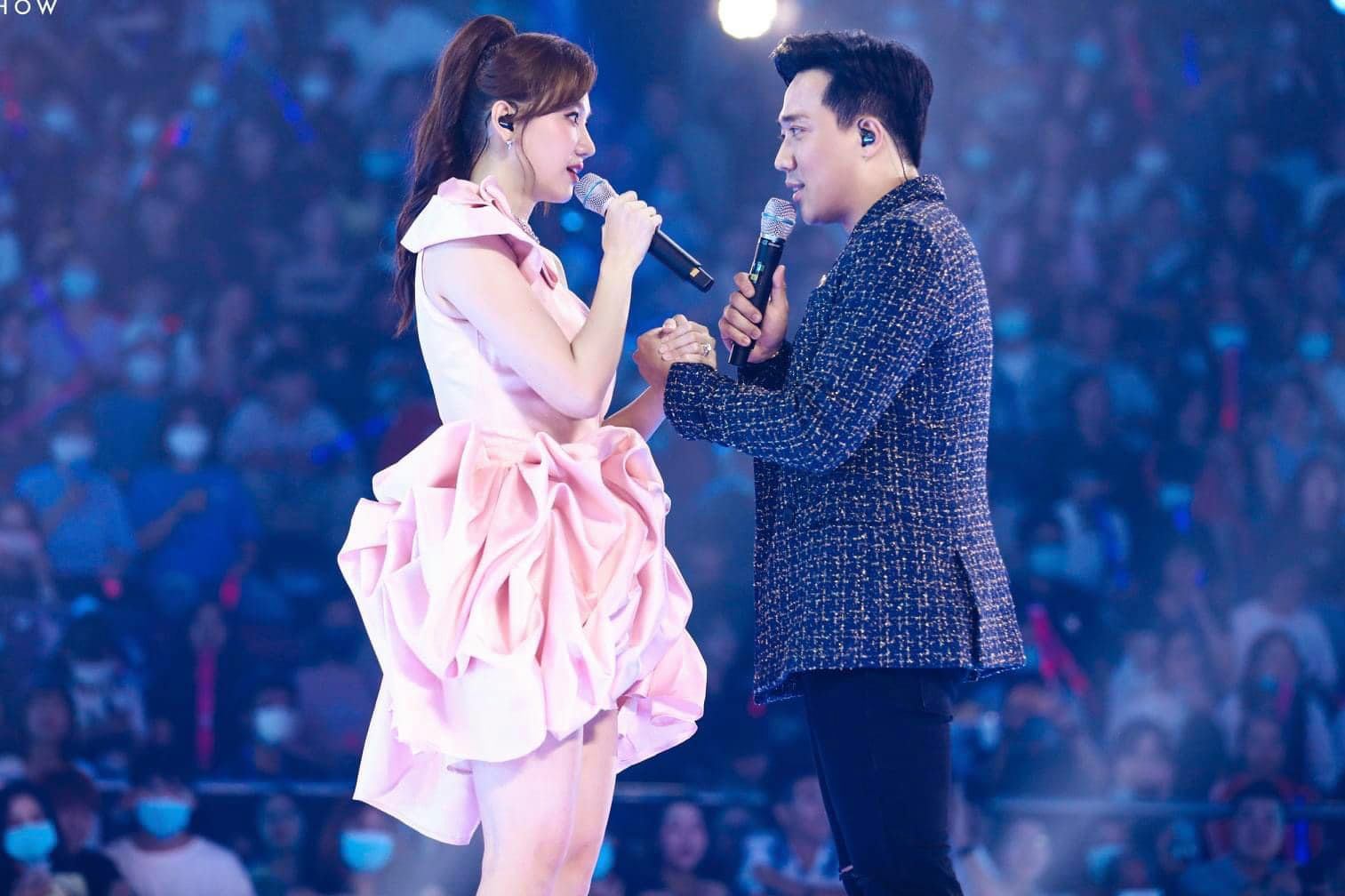 Giữa tin đồn ly hôn, phát ngôn về chuyện tình cảm của Hari Won hot trở lại, phải chăng ẩn ý tiết lộ tình trạng với Trấn Thành? - Ảnh 1 Giữa tin đồn ly hôn, phát ngôn về chuyện tình cảm của Hari Won hot trở lại, phải chăng ẩn ý tiết lộ tình trạng với Trấn Thành? - Ảnh 1