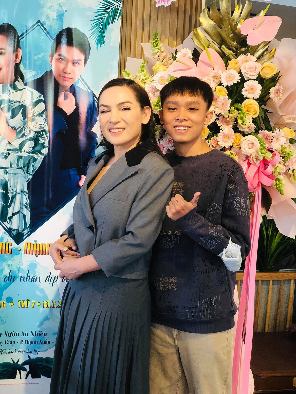 Phi Nhung từng gửi gắm Hồ Văn Cường cho hiệu trưởng trường ĐH Hoa Sen Phi Nhung từng gửi gắm Hồ Văn Cường cho hiệu trưởng trường ĐH Hoa Sen