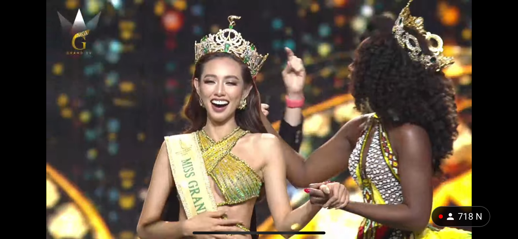 Tự hào Việt Nam: Thùy Tiên chính thức đăng quang Miss Grand 2021, chiến binh nhỏ đã hoàn thành sứ mệnh - Ảnh 1