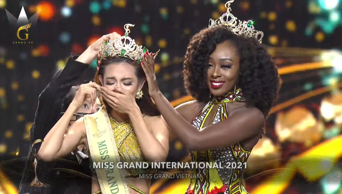 Tự hào Việt Nam: Thùy Tiên chính thức đăng quang Miss Grand 2021, chiến binh nhỏ đã hoàn thành sứ mệnh