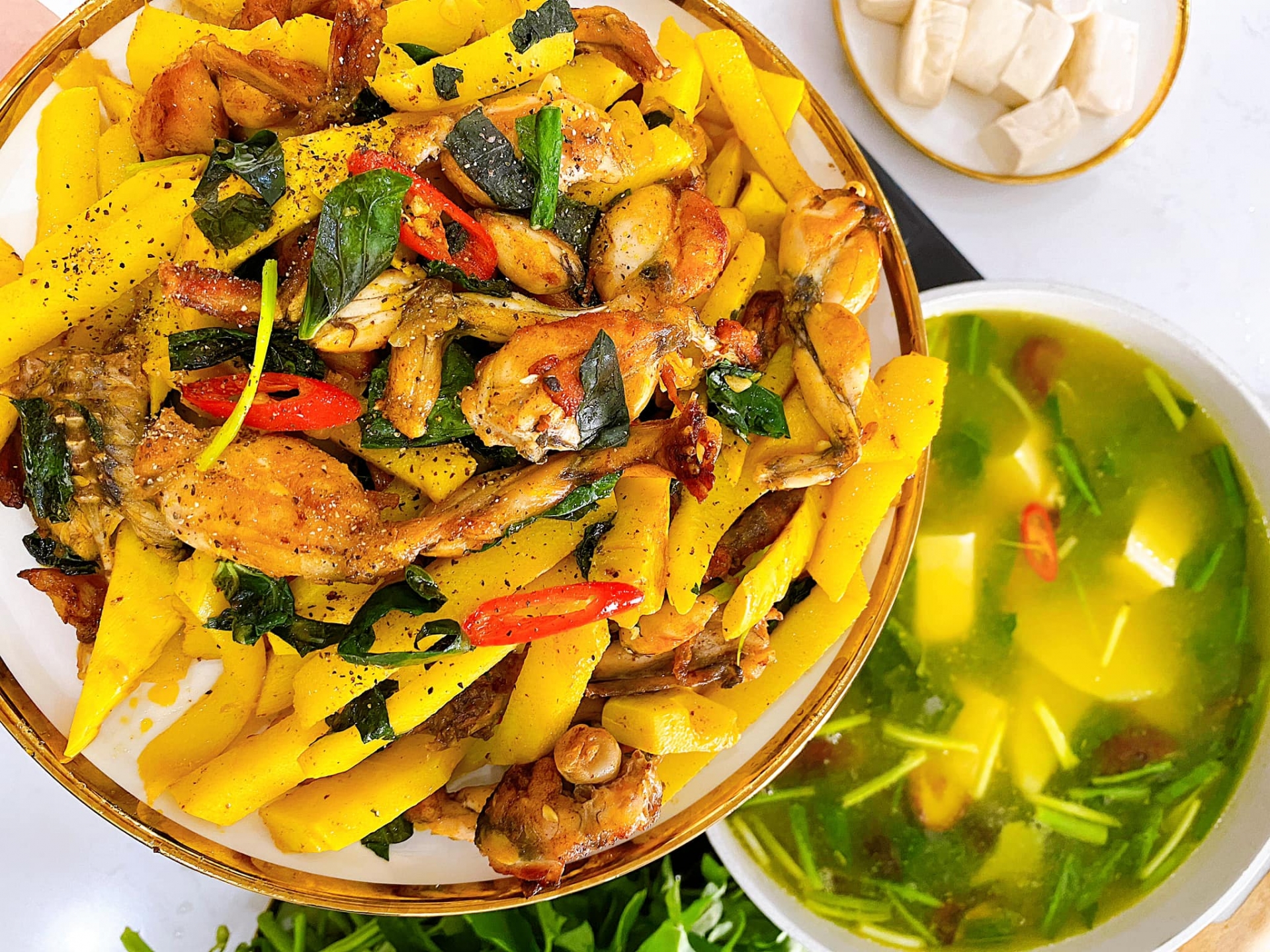 Những món 'siêu mlem' lại là 'thuốc tiên' mùa đông, đảm bảo người thân bạn ‘cạch mặt’ quán xá, si mê cơm nhà - Ảnh 5 Những món 'siêu mlem' lại là 'thuốc tiên' mùa đông, đảm bảo người thân bạn ‘cạch mặt’ quán xá, si mê cơm nhà - Ảnh 5