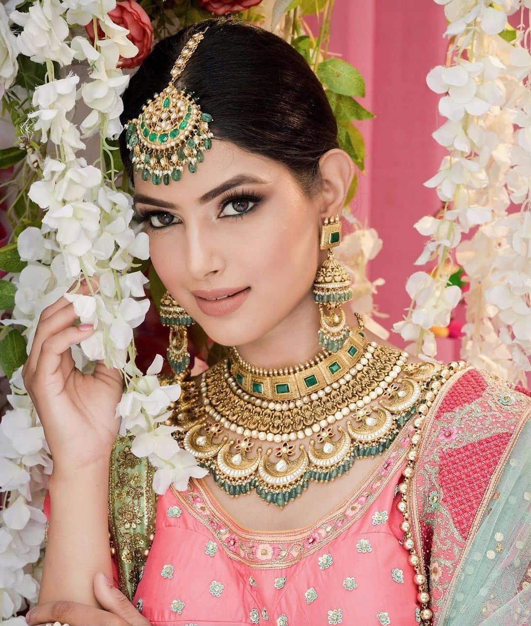 Thông tin chi tіếᴛ về người đẹp Ấn Độ đăng quang Miss Universe 2021: Xinh đẹp, thành tích dài '3 quãng đồng', fan tá hỏa về sở thích 3