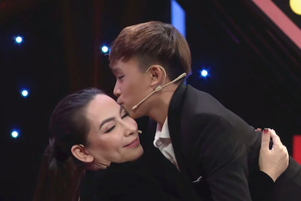 Giữa tin đồn Hồ Văn Cường tái xuất, người thân Phi Nhung ngậm ngùi tiết lộ câu chuyện gây xúc động mạnh 5 Giữa tin đồn Hồ Văn Cường tái xuất, người thân Phi Nhung ngậm ngùi tiết lộ câu chuyện gây xúc động mạnh 5