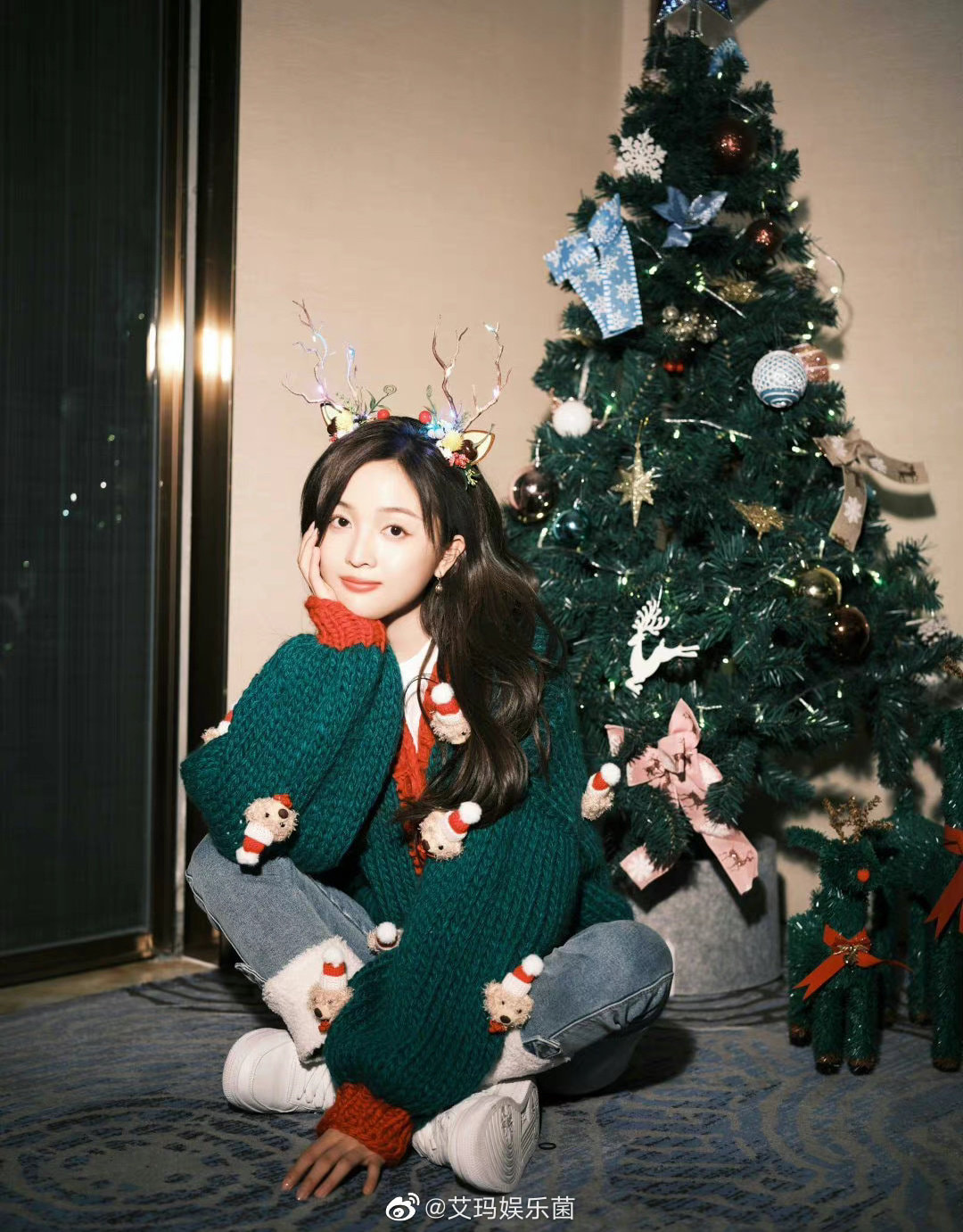  Ngô Tuyên Nghi đăng ảnh giáng sinh