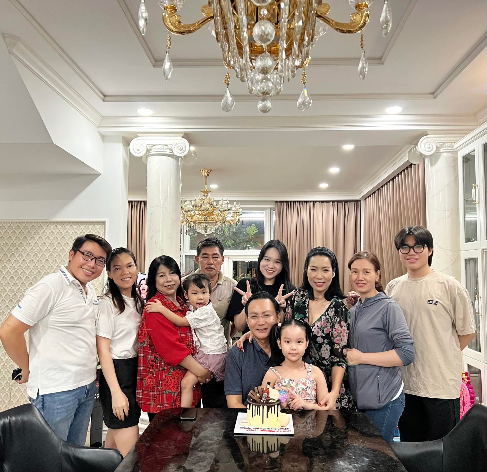 Bị réo tên vào ồn ào, Trịnh Kim Chi dường như không mấy quan tâm Bị réo tên vào ồn ào, Trịnh Kim Chi dường như không mấy quan tâm