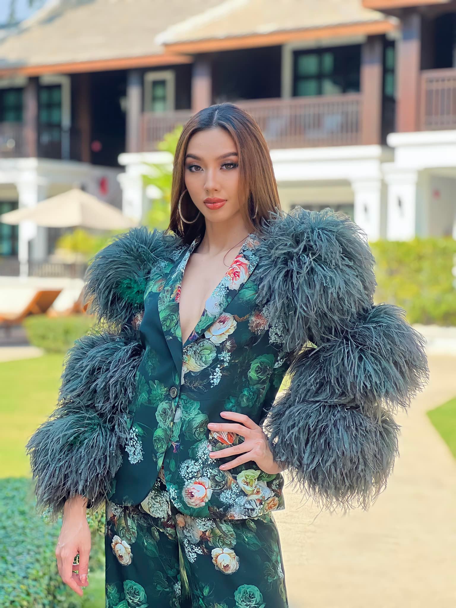 Thùy Tiên đăng tải loạt ảnh trong tạo hình của quý cô Latinh cực 'hút mắt', nhưng dòng trạng thái mới khiến dân tình chú ý