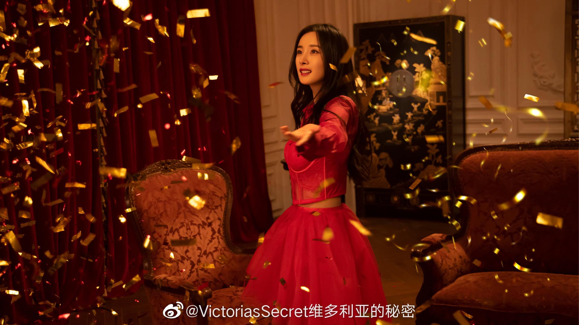 Dương Mịch gợi cảm hết nấc trong loạt ảnh của VICTORIA’S SECRET