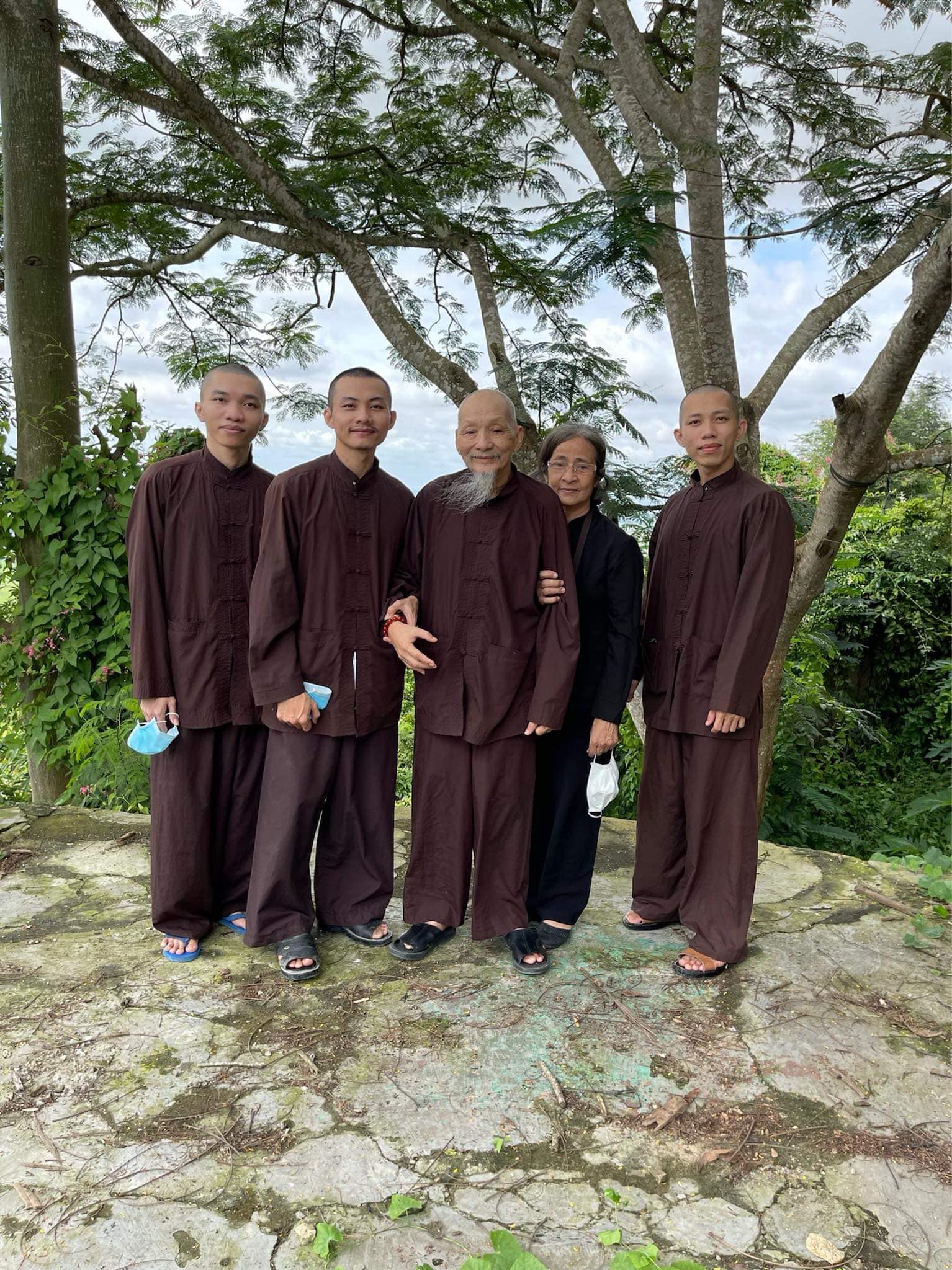 Những người đứng đầu Tịnh Thất Bồng Lai