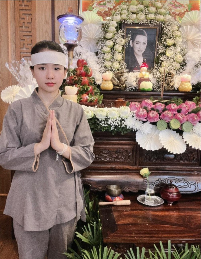 Quỳnh Trang gọi tên mẹ Quỳnh Trang gọi tên mẹ