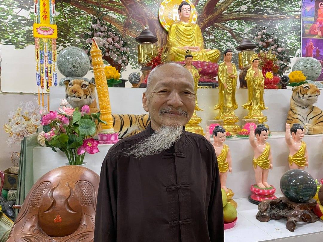 Nhà hảo tâm bàng hoàng khi Tịnh Thất Bồng Lai 'lật mặt' căng đét, lộ diện chiêu trò khiến nhiều người phải 'rót tiền' 4 Nhà hảo tâm bàng hoàng khi Tịnh Thất Bồng Lai 'lật mặt' căng đét, lộ diện chiêu trò khiến nhiều người phải 'rót tiền' 4