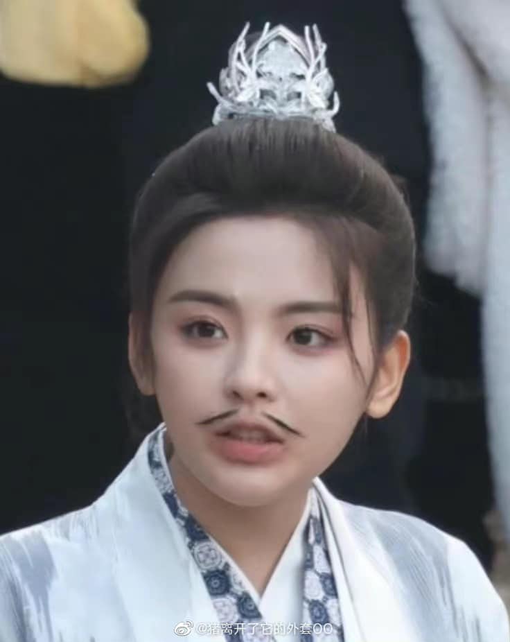 Tạo hình giả nam đáng yêu của Dương Siêu Việt trong phim Thất Thế Cát Tường mới khai máy gần đây