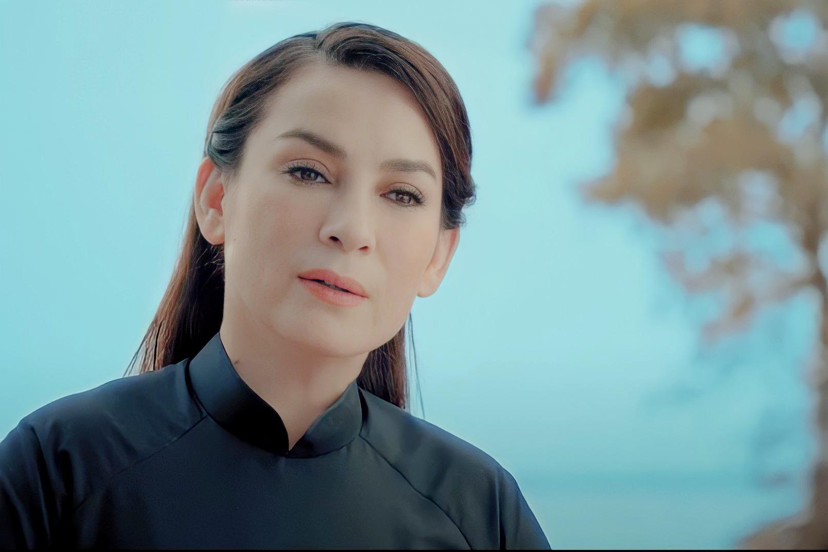 Mới đây, ca khúc Bậu ơi đừng khóc đã trở thành Ca khúc được yêu thích nhất tại giải Mai Vàng lần thứ 27